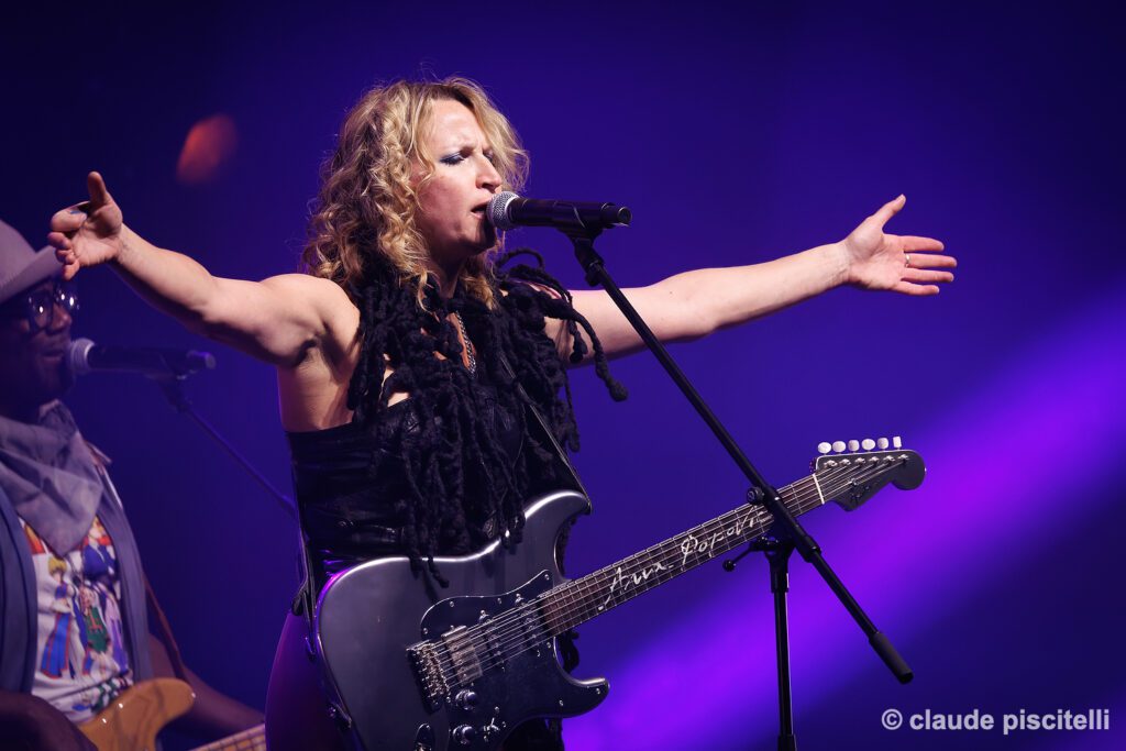 089_Ana_popovic_chapito_claude_piscitelli_2025_11_06 - Copy