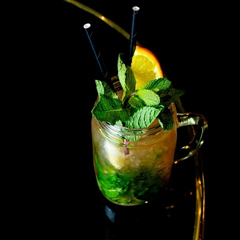 Bild, das darstellt „Bizon Melon“, der Cocktail des Monats April in der Purple Lounge