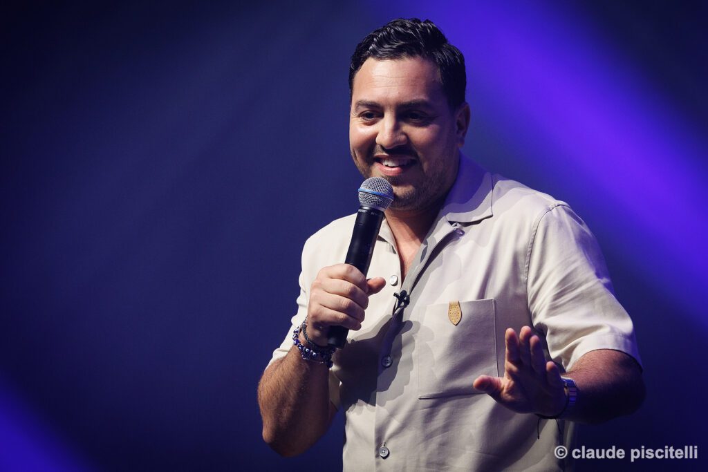 Image of Amine Radi sets CASINO 2000 alight with ‘La Suivette’: an evening of laughter and improv